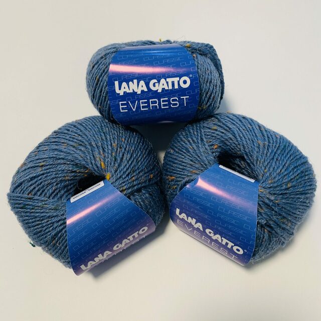Lana Gatto Everest 2000